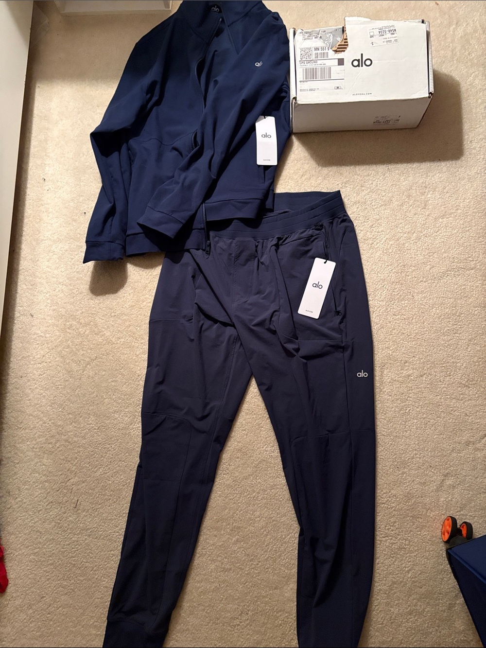 ALO Yoga Navy Jogger Sweatpants – Deep Navy Active Pants